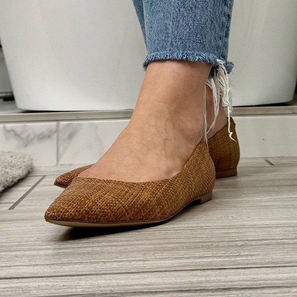 Sam Edelman Brown Pointed Flats - Picture 8 of 10